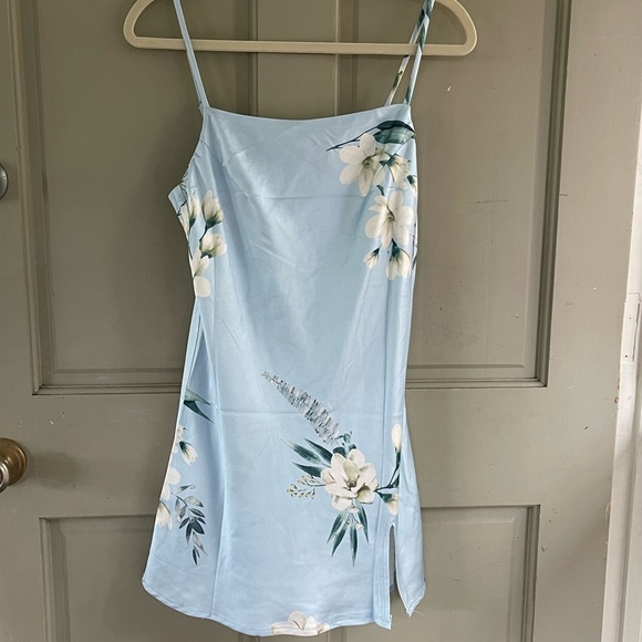 Princess Polly Dresses & Skirts - Princess Polly slip dress